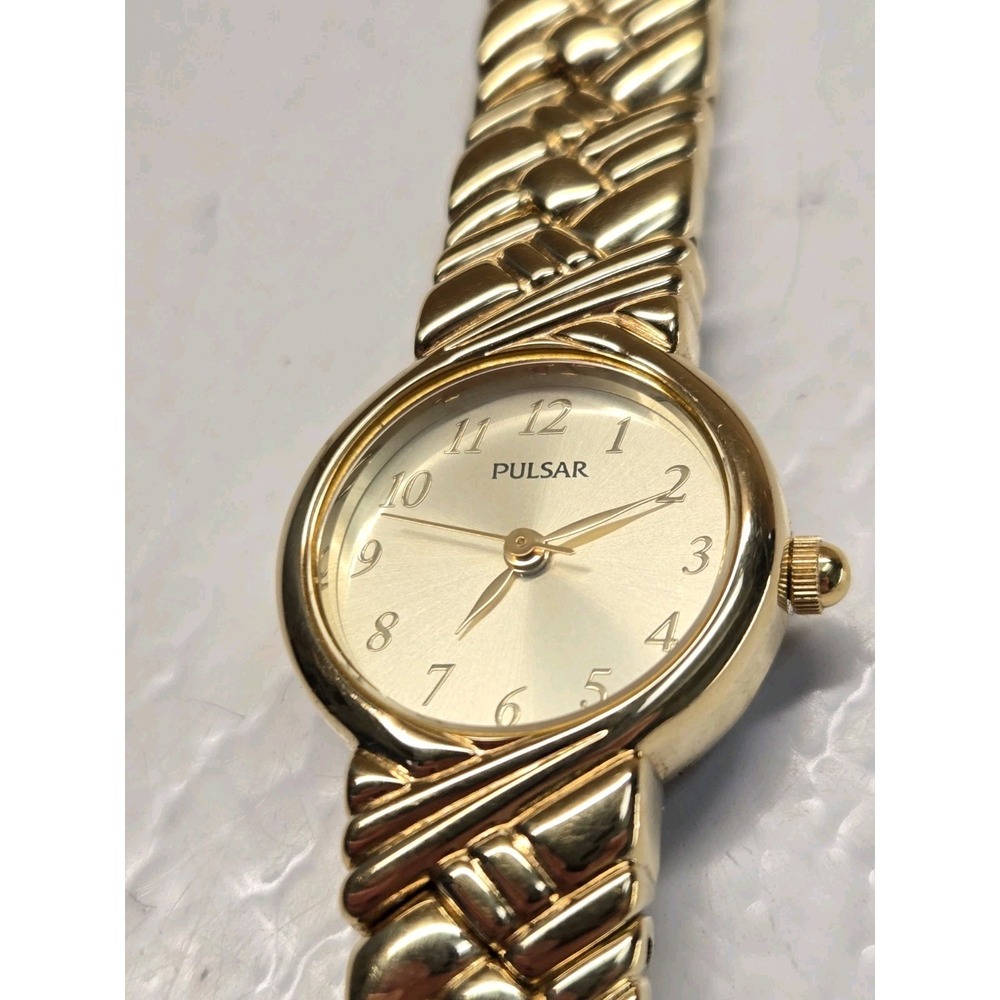 Vintage Pulsar Watch Womens Gold Tone Round V811-X056 New Battery